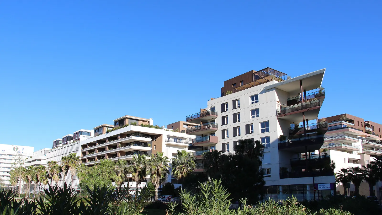Le quartier Port Marianne, au bord du Lez à Montpellier