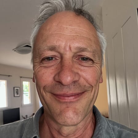 Portrait d'un habitant du quartier des Beaux-Arts après sa demande de devis à Montpellier